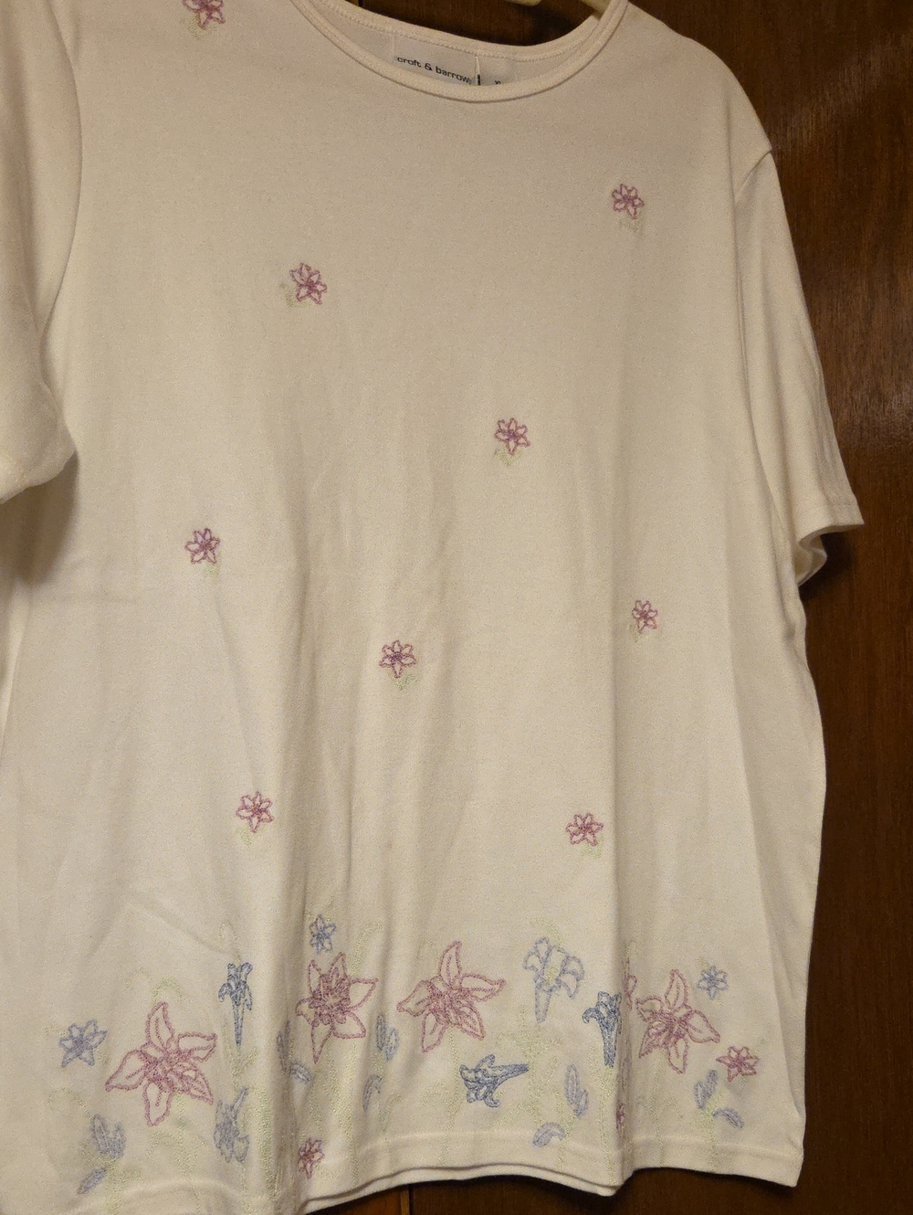 croft & barrow Cream Tee with Pastel Floral Embroidery